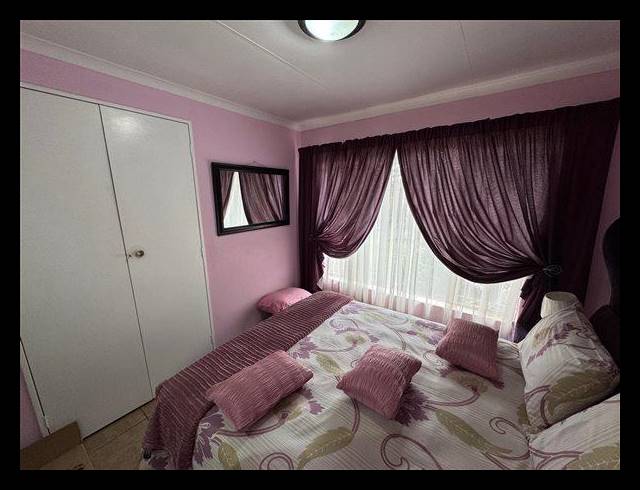 3 BEDROOM HOUSE FOR SALE IN BONAERO PARK